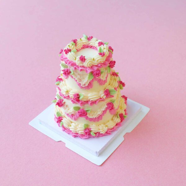 Alternative view of Flexible Mini Clay Cake Kit: Two Base Options with Layered or Square Design