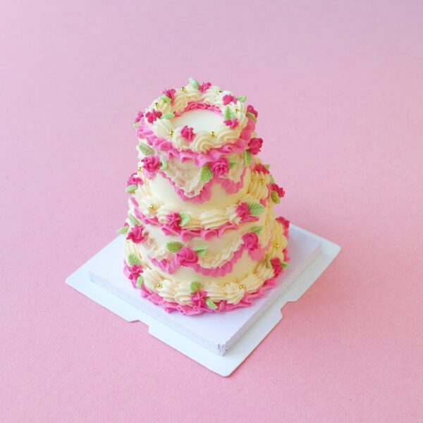 Flexible Mini Clay Cake Kit: Two Base Options with Layered or Square Design