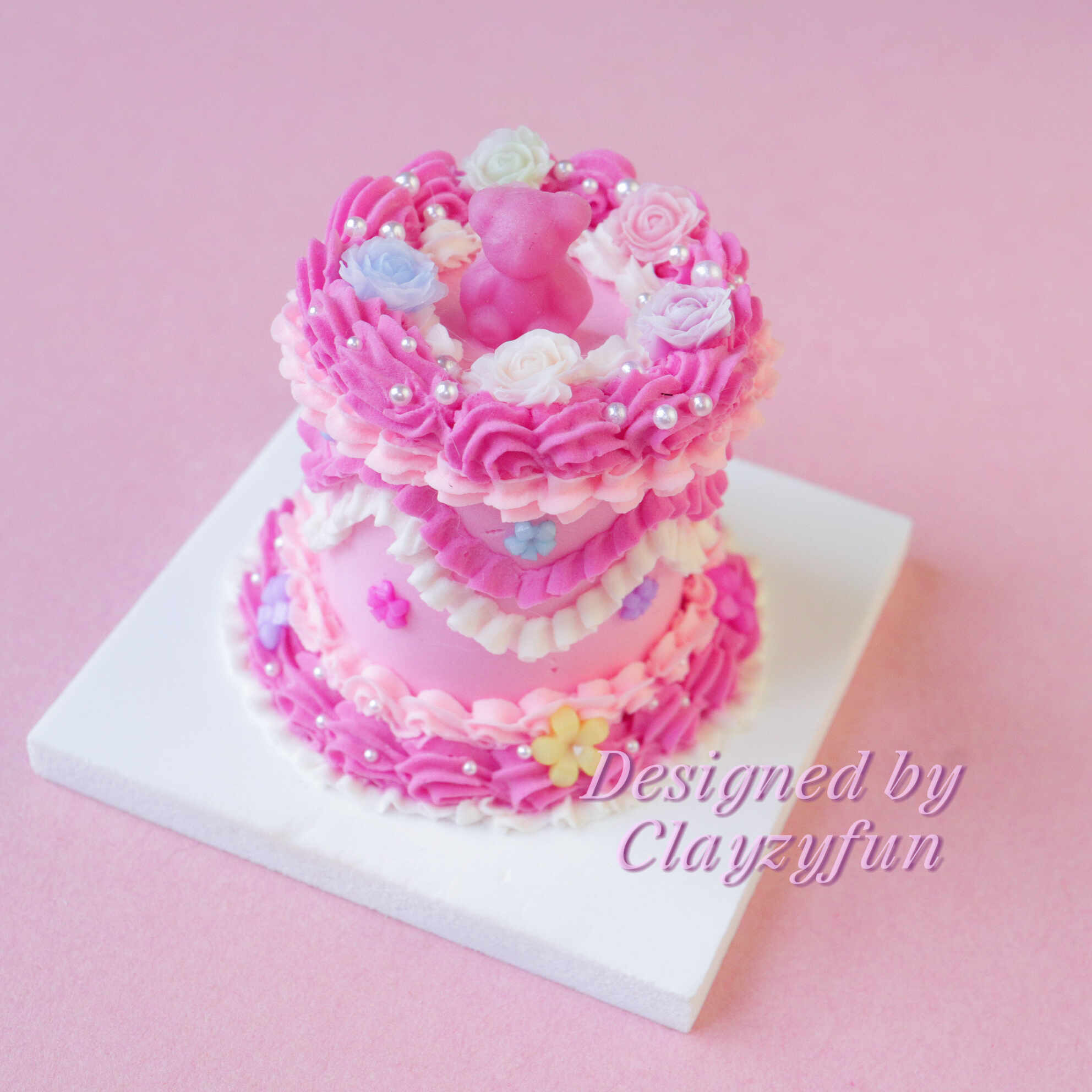 Dreamy Rose Cake Kit: A Whimsical Creation with Tiny Pearls and Flowers Dreamy Rose Cake Kit A Whimsical Creation with Tiny Pearls and Flowers
