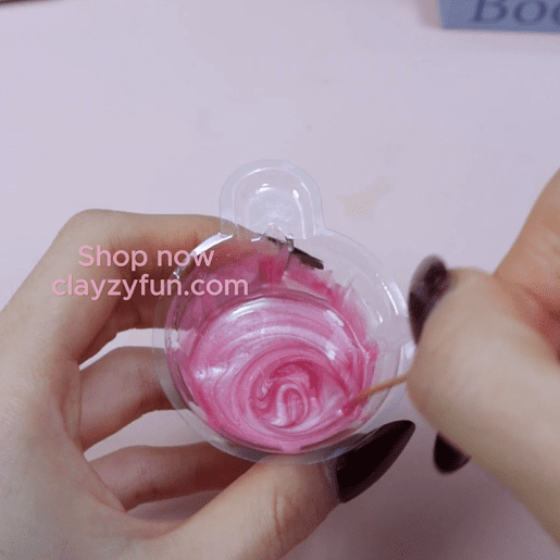 Craft Stunning Miniature Bows with Clayzy Fun Silicone Molds: A Step-by-Step Guide Craft Stunning Miniature Bows with Clayzy Fun Silicone Molds: A Step-by-Step Guide