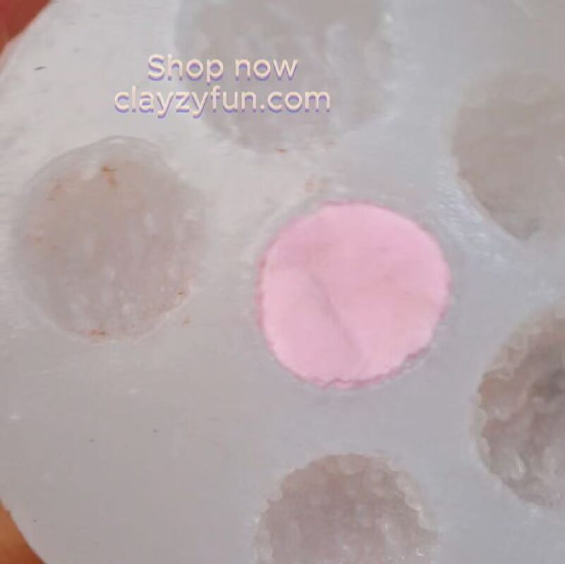 Unleash your creativity and make the perfect ice cream scoops with silicone molds Unleash your creativity and make the perfect ice cream scoops with silicone molds