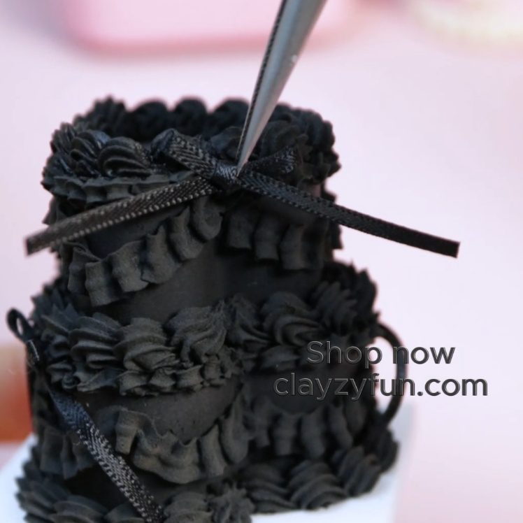 Charming Black Heart-Shaped Mini Cake Clay Kit with Ribbon Accents Charming Black Heart-Shaped Mini Cake Clay Kit with Ribbon Accents - Image 5