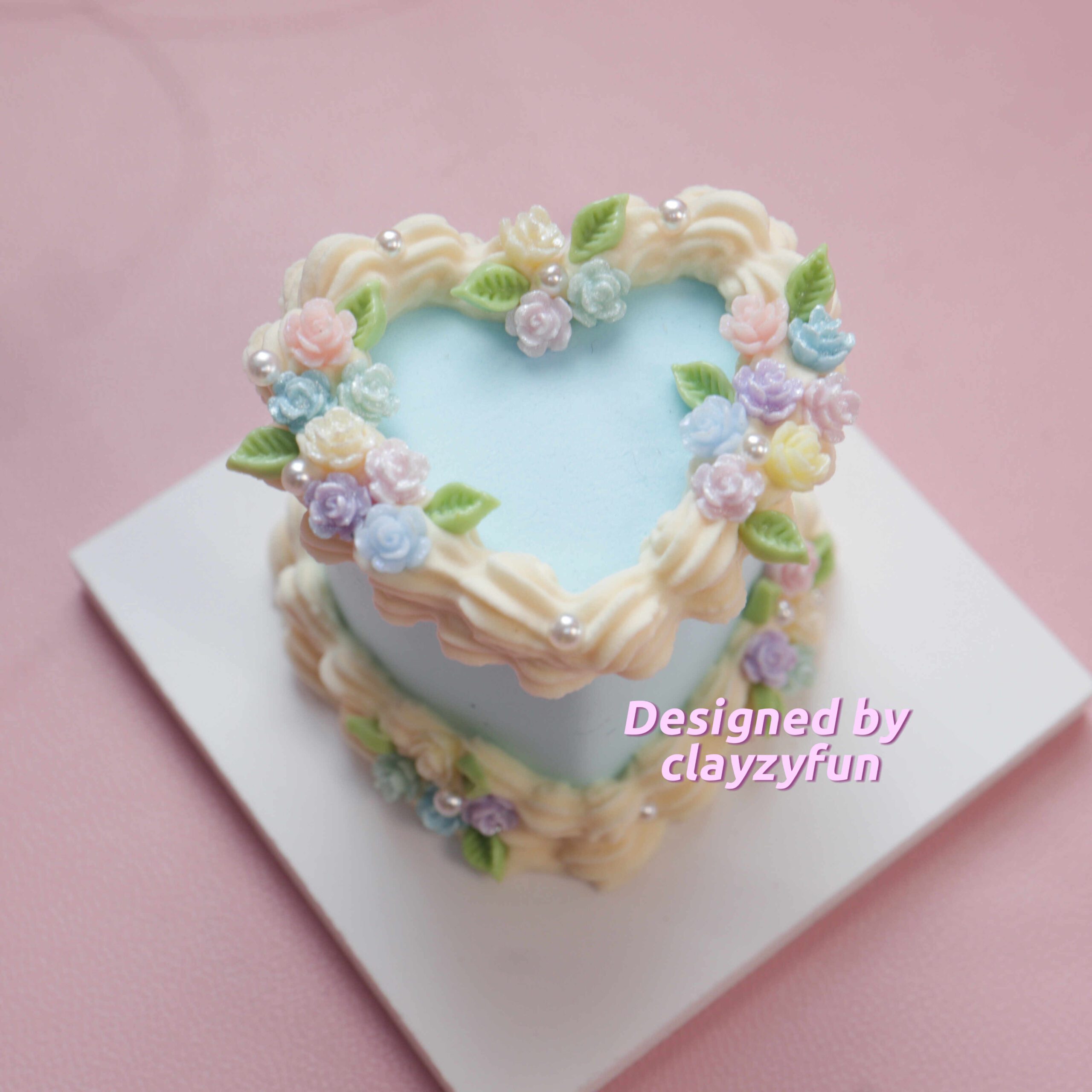 Elegant Blue Heart Cake Kit with Macaron Flowers and Pearls Elegant Blue Heart Cake Kit with Macaron Flowers and Pearls - Image 2