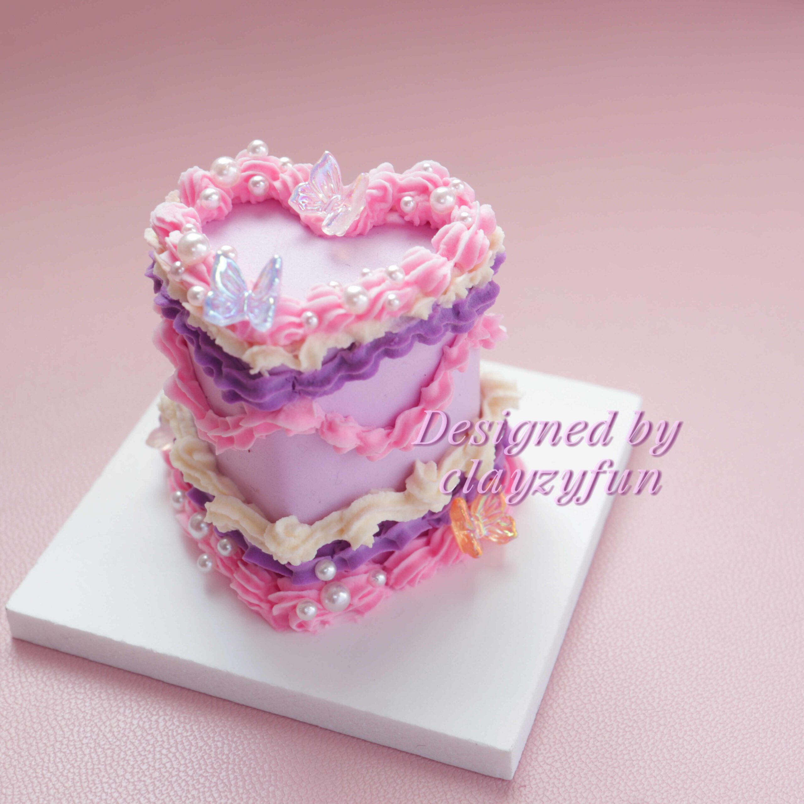 Lovely Mini Cake Kit with Heart Shape, Pearls, Butterflies, and Ribbons Lovely Mini Cake Kit with Heart Shape, Pearls, Butterflies, and Ribbons - Image 4