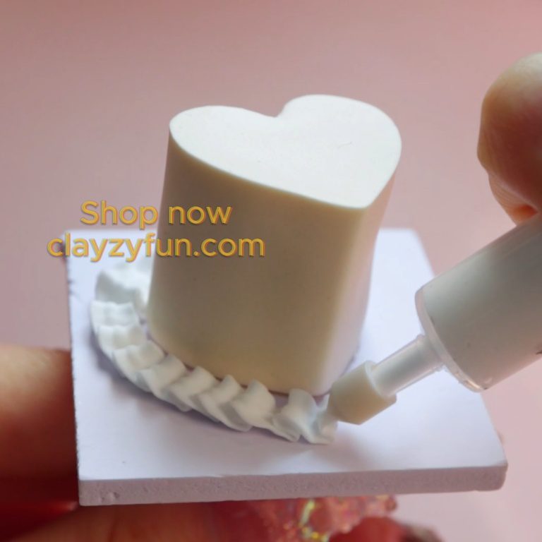 Charming Tall Heart Cake Clay Kit with Pink and White Buttercream Swirls Charming Tall Heart Cake Clay Kit with Pink and White Buttercream Swirls - Image 3