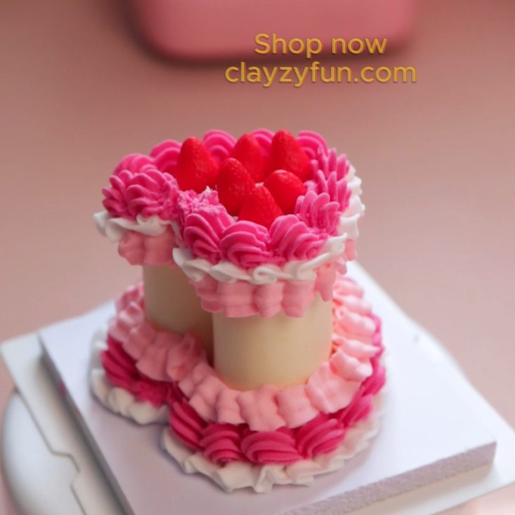 Charming Tall Heart Cake Clay Kit with Pink and White Buttercream Swirls Charming Tall Heart Cake Clay Kit with Pink and White Buttercream Swirls - Image 2